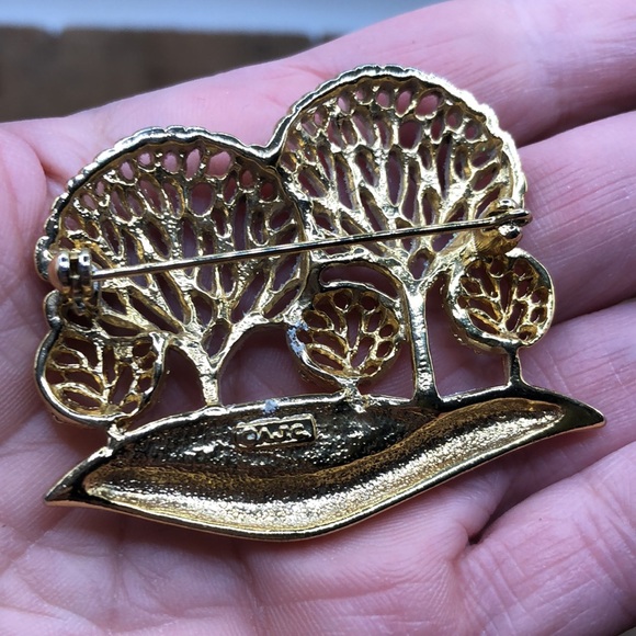 AJC Snowy Tree Pin - Picture 3 of 6